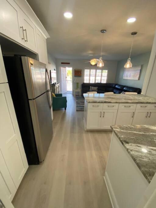 Beachfront Condo On Quiet Treasure Island- 1 Bed St. Pete Beach Zewnętrze zdjęcie
